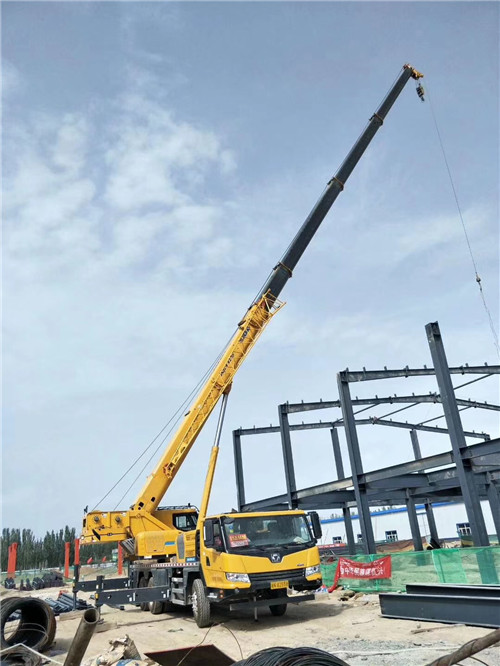 瑞金市超高层建筑钢结构吊装案例